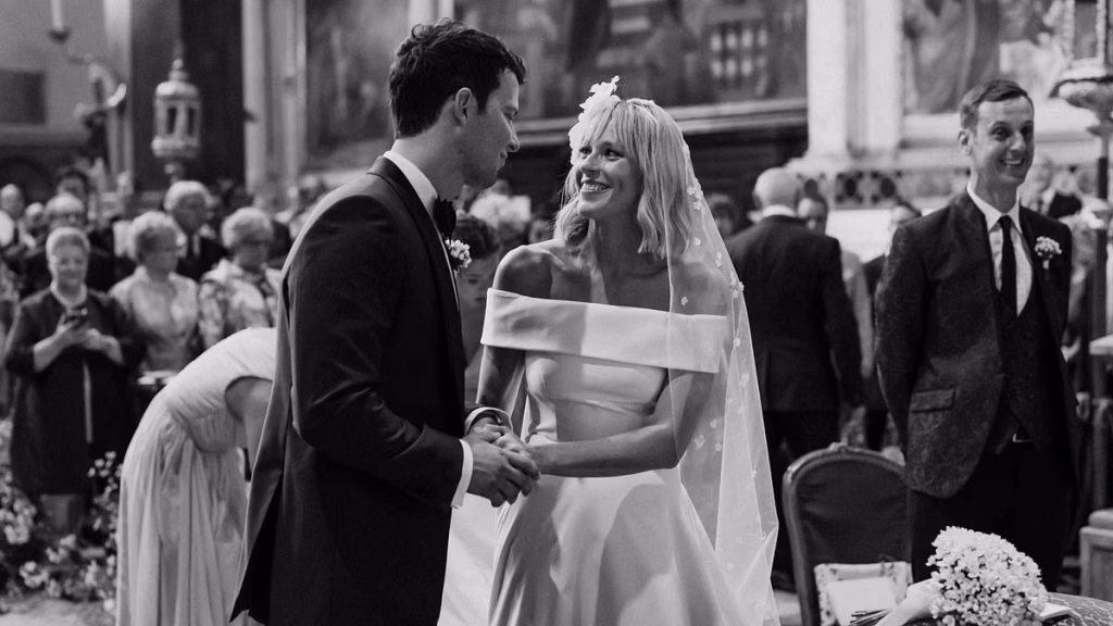 Federica Pellegrini celebra l’anniversario con Matteo Giunta: “Quante vite abbiamo vissuto insieme?”