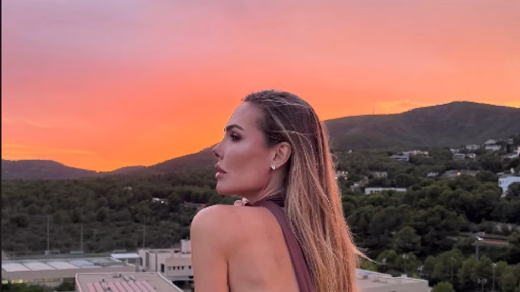 Ilary Blasi festeggia l’addio al nubilato a Maiorca: momenti indimenticabili tra amiche e divertimento.