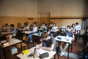 Gli studenti abruzzesi delle superiori potranno studiare all’estero, la Regione mette in campo 1 milione di euro