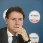 Conte “Costo del carburante fuori controllo, tardivo l’intervento del governo”