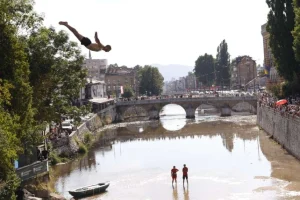 Bosnia, Sarajevo batte il record di turisti con un’estate di musica e cultura