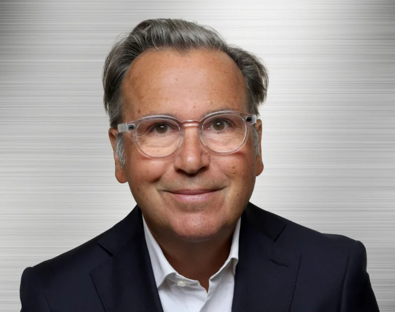 Stellantis, Arnaud Belloni nuovo amministratore delegato di Fiat, Abarth e Lancia e chief marketing per l’Europa