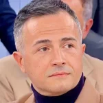 Riccardo Guarnieri chiude con Sabrina dopo il falò con Giovanni: verità inaspettate svelate.
