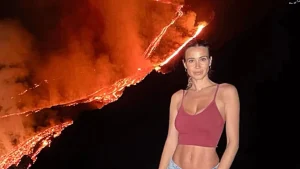 Diletta Leotta nell’occhio del ciclone: polemiche social dopo le foto sull’Etna.
