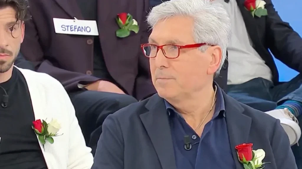Mario Lenti avvistato con una misteriosa donna: abbandonerà il trono over di Uomini e Donne?