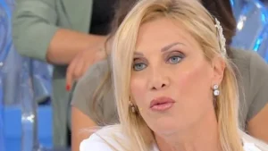 Uomini e Donne: Sabrina Zago non riconfermata, nessuna chiamata dalla redazione.