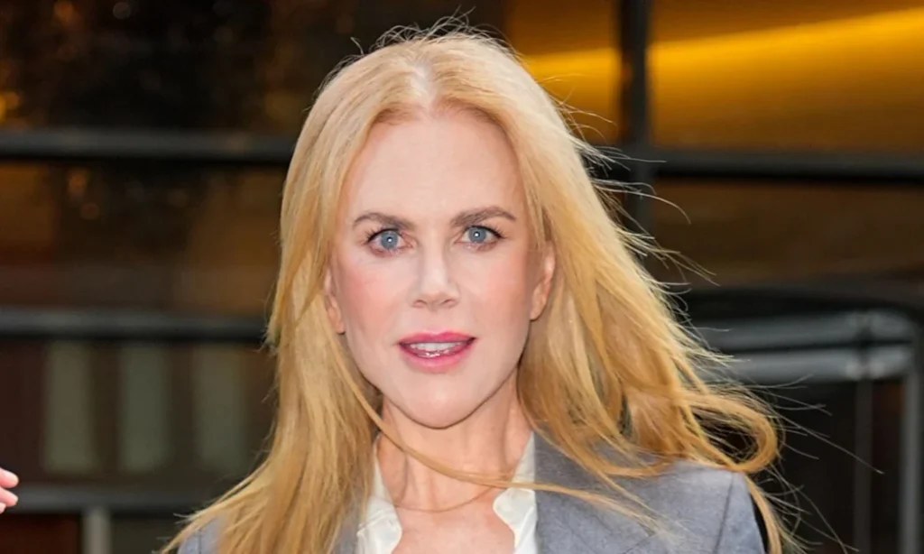 Nicole Kidman’s chic grey jumper and jeans outfit perfect for cool-weather fashion inspiration.