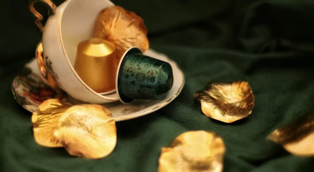 Caffè in capsule e cialde: guida al corretto smaltimento e nuove regole eco-friendly.