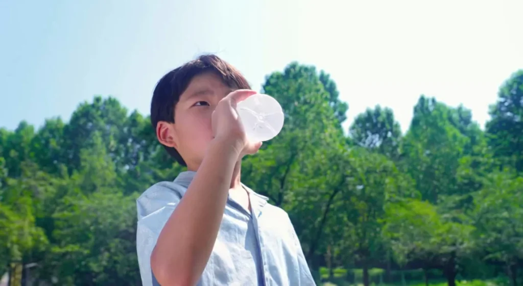 Bambini vulnerabili al caldo: 560 milioni già esposti al cambiamento climatico.