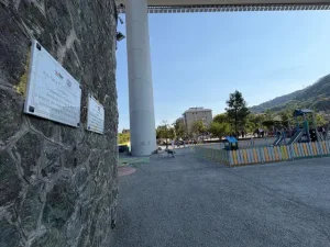 Ponte Morandi, Aster commemora vittime e cancella scritte offensive dalla Radura della Memoria di Genova