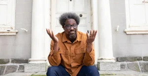 W. Kamau Bell: lo strumento più indispensabile, utilissimo e pratico. Scopri di più su di lui.