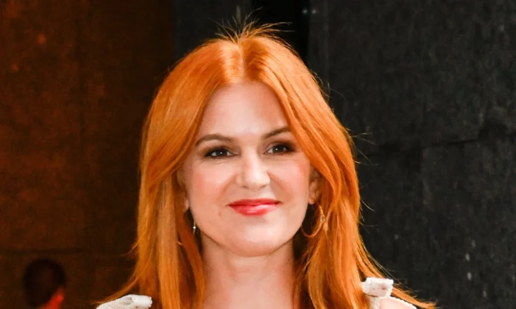 Isla Fisher stuns in ME+EM maxi dress in trendy autumn color.