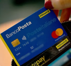 Poste Italiane 2025: ScontiPoste restituisce 12 milioni di euro in cashback agli utenti