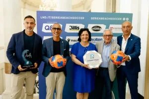 Beach Soccer, sei giorni di spettacolo a Scoglitti. In palio gli Scudetti Serie A Q8, Under 20 e Femminile