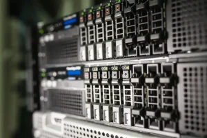 Data center, via libera a due investimenti in Lombardia e Sardegna per 6,8 miliardi