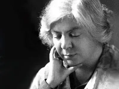 Grazia Deledda: 90 anni dalla morte e 100 dal Nobel, una grandezza dimenticata.