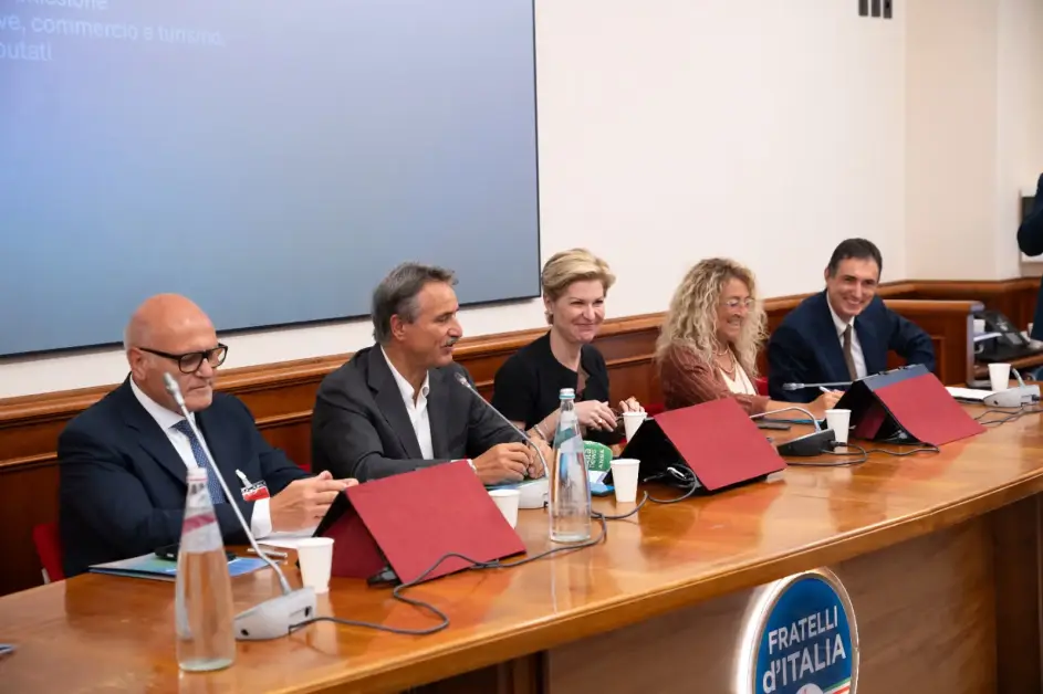 Italiani in crescita: vogliono più vetro sugli scaffali, secondo studio Assovetro-Ipsos Doxa.