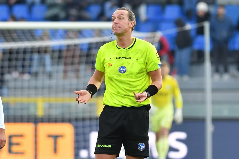 Serie A, le designazioni arbitrali della seconda giornata: Napoli-Como a Pairetto