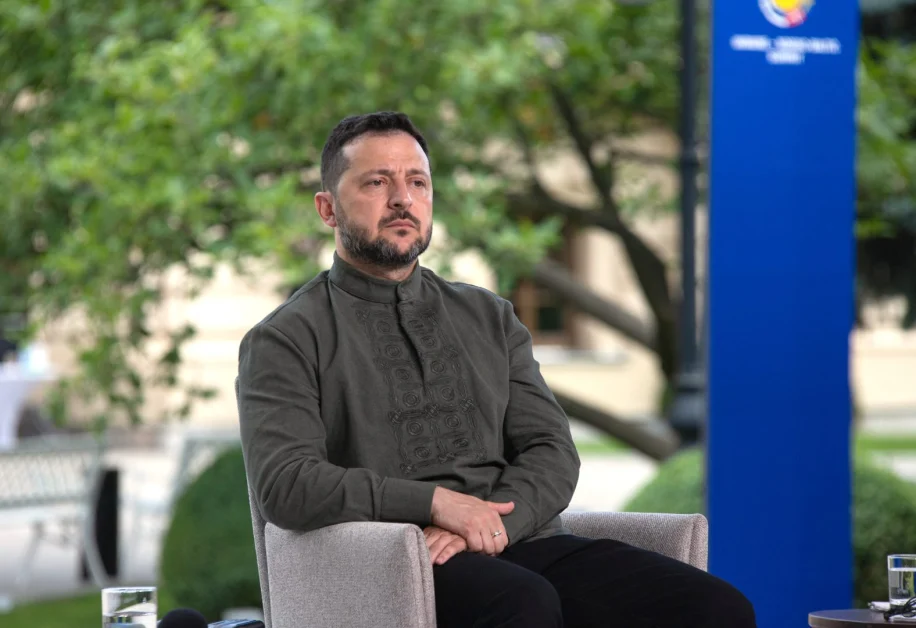 Ucraina, Zelensky “Vogliamo la pace, ma non siamo pronti ad arrenderci”