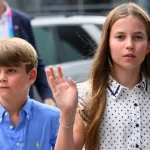 La confessione schietta di Louis su Charlotte rivela la loro dinamica divertente e tenera.