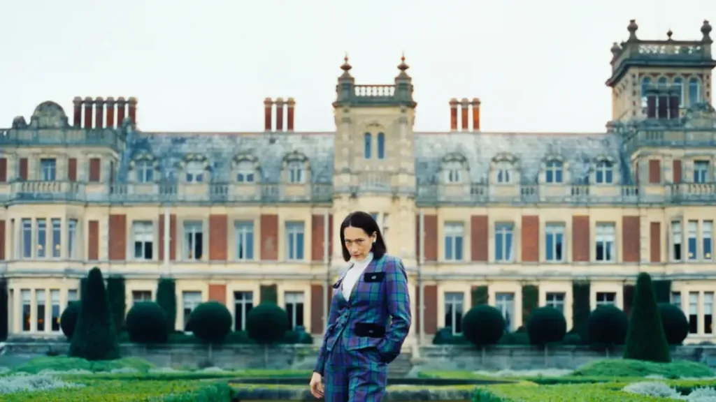Dove è stato girato ‘Lady’? Scopri la casa reale dell’eccentrica Lady Isabella in un tour esclusivo.