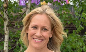Sophie Raworth’s striped blouse: a stylish late-summer layer for denim outfits on in-between days.