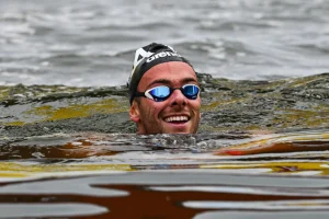 Paltrinieri di bronzo nella 5 km di fondo agli Europei di Parigi, oro a Wellbrock