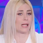 Paola Caruso: il duro sfogo sulla felicità che non è per tutti