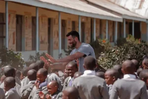 Dal parquet alla solidarietà, l’impegno di Giampaolo Ricci / Video