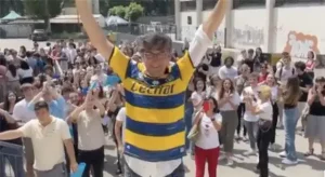 Docenti in pensione: il caso del prof Manni, pronto a lavorare gratis in cattedra a 67 anni.