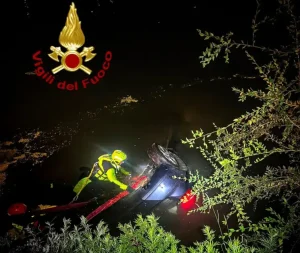 Scappano all’alt della Polizia e finiscono con l’auto nel Po, due dispersi a Torino