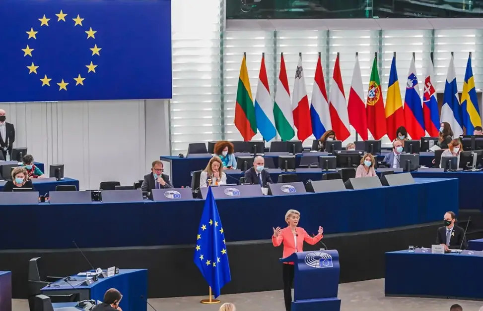 Docenti precari: estate di supplenze in attesa delle Gpsr, EU e Mef non danno tregua.