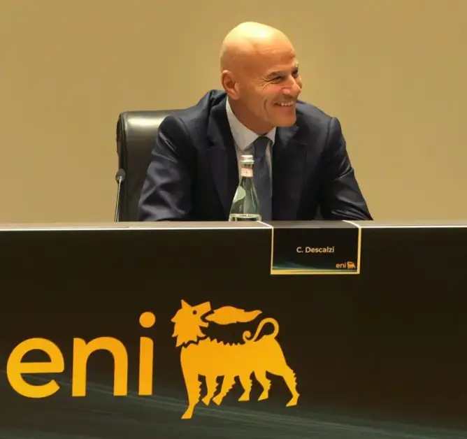 Eni, utile netto rettificato a 3,6 miliardi nel primo semestre: +43% risultati eccellenti