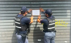 Milano, riciclava denaro con il negozio di scommesse: denunciata la titolare