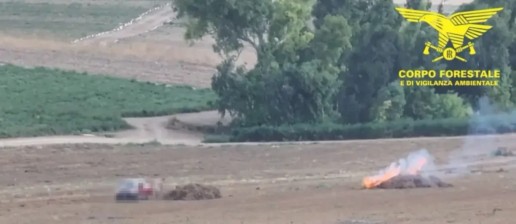 Brucia cumuli di vegetazione a Sanluri, maxi multa ad un agricoltore