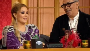 Mariotto boccia Selvaggia Lucarelli: “Addio a Ballando? Giusto” e difende Amanda Lear