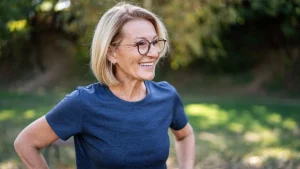 Esercizi quotidiani per over 65: migliora forza e equilibrio in soli 4 minuti!