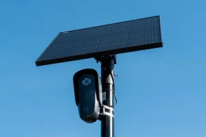 Flock lancia uno strumento per rilevare abusi della polizia, ma i dettagli restano incerti.