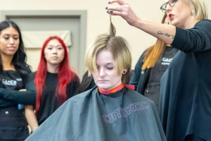 Corso part-time di cosmetologia: il tuo percorso di formazione per una carriera brillante.