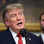 Trump critica Harry e Meghan: Re Carlo avrebbe dovuto essere più severo con loro.