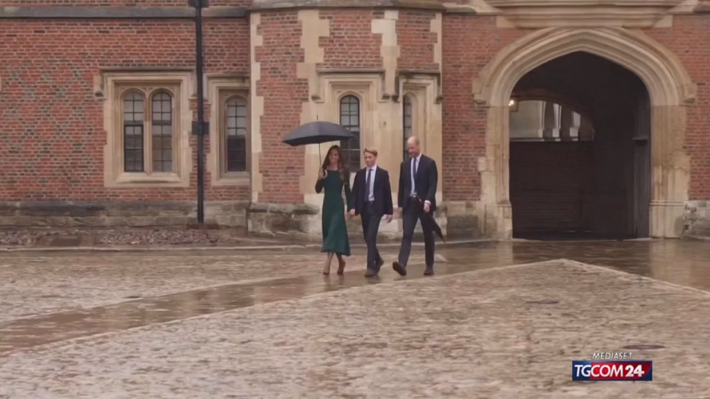 Il principe George sarà al prestigioso Eton College: suona la campanella anche per lui.