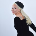 Lady Gaga: la nascita di Rose Bean tramite maternità surrogata. Un’avventura sorprendente e emozionante.