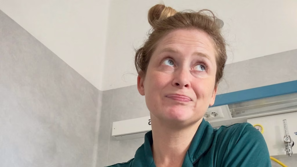 Alice Mangione ricoverata in ospedale: il suo male iniziale si rivela qualcosa di ben diverso. (pagina 2)