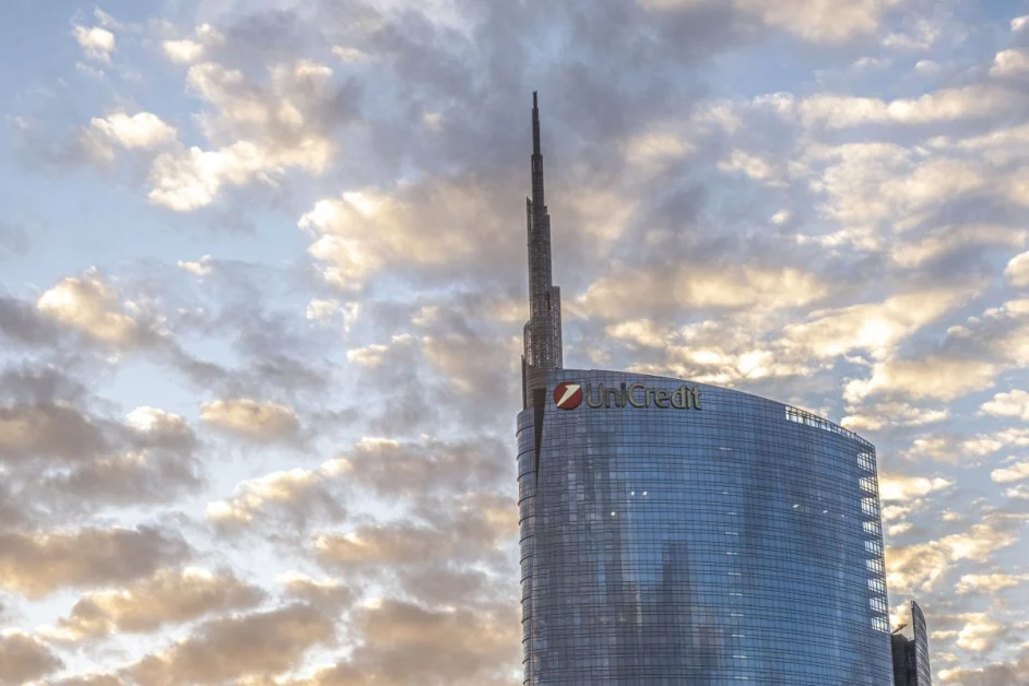 UniCredit Foundation investe 1,9 milioni per giovani economisti e ricercatori innovativi