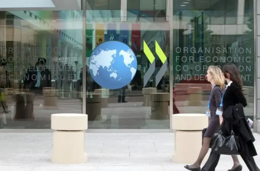 Ocse aumenta stime Pil Italia 2026, rallenta crescita economica globale
