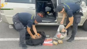 Porto di Civitavecchia, maxi sequestro di tabacco proveniente dall’Algeria