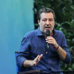 Lega, Salvini “Non abbiamo padroni e siamo liberi, vinciamo se uniti da Nord e Sud”
