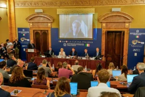 Nuova edizione: Carta Dedicata a Te con 1000 euro per le famiglie