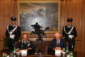 Arma dei Carabinieri e Pirelli firmano accordo per sperimentazione di Cyber Tyre