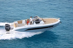 Suzuki al Salone Nautico Internazionale di Genova